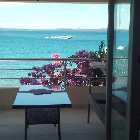 Sanja Appartamento Petrcane