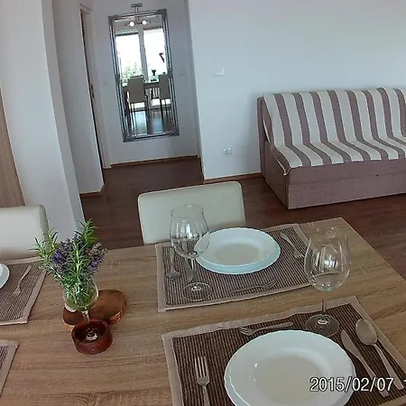 Sanja Apartment *
